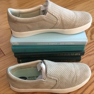 Dr Scholl’s Memory Foam Cool Fit Grey SlideOns-7.5